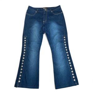 Laser Jeans Y2K Women’s Size 13 Jr. Blue Denim Jeans Bootcut Flare Side Buttons